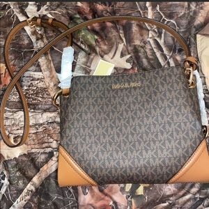 Crossbody Coin Purse Bundle Michael Kors